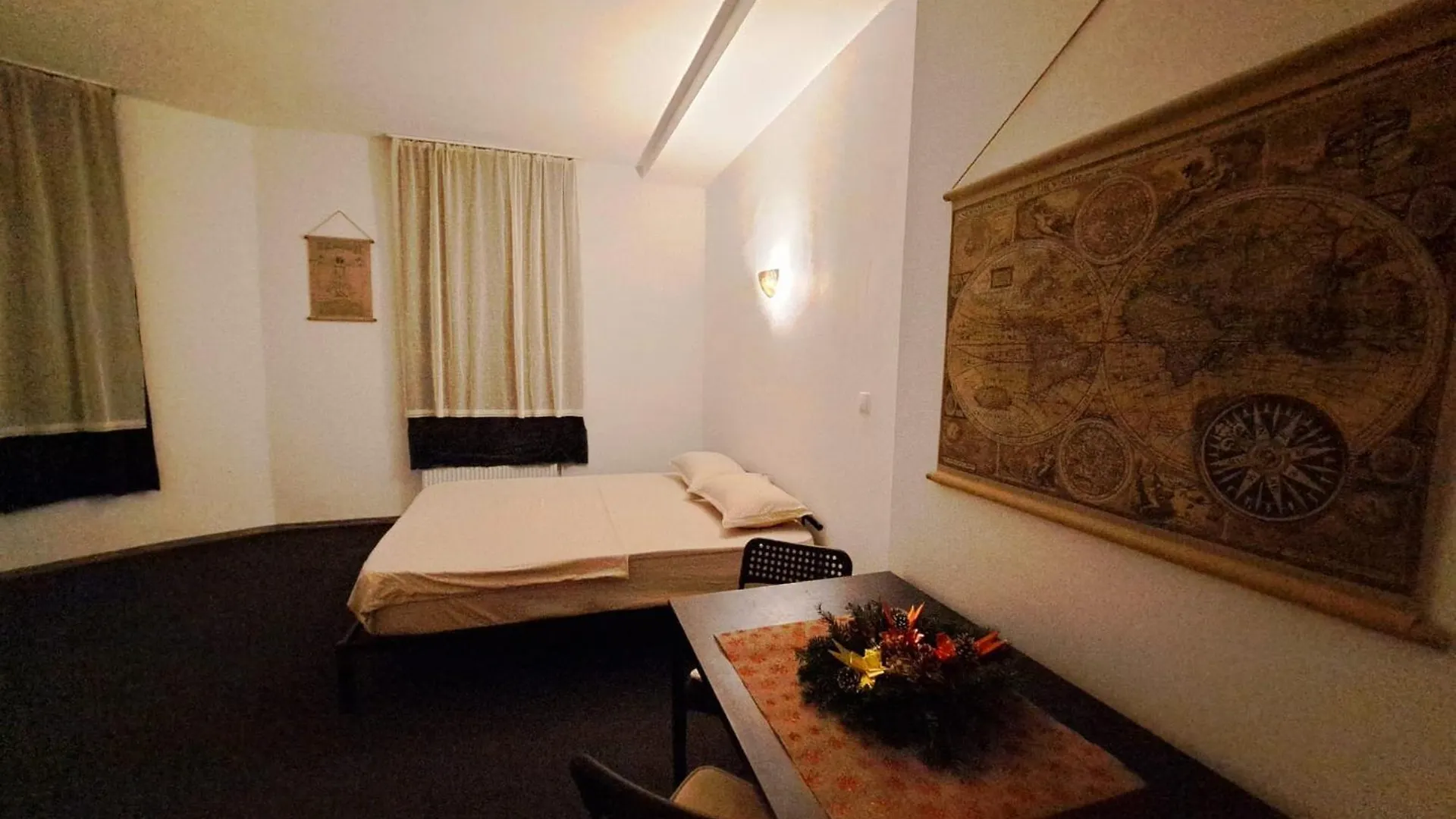 Studio Piata Amzei Boekarest Bed & Breakfast